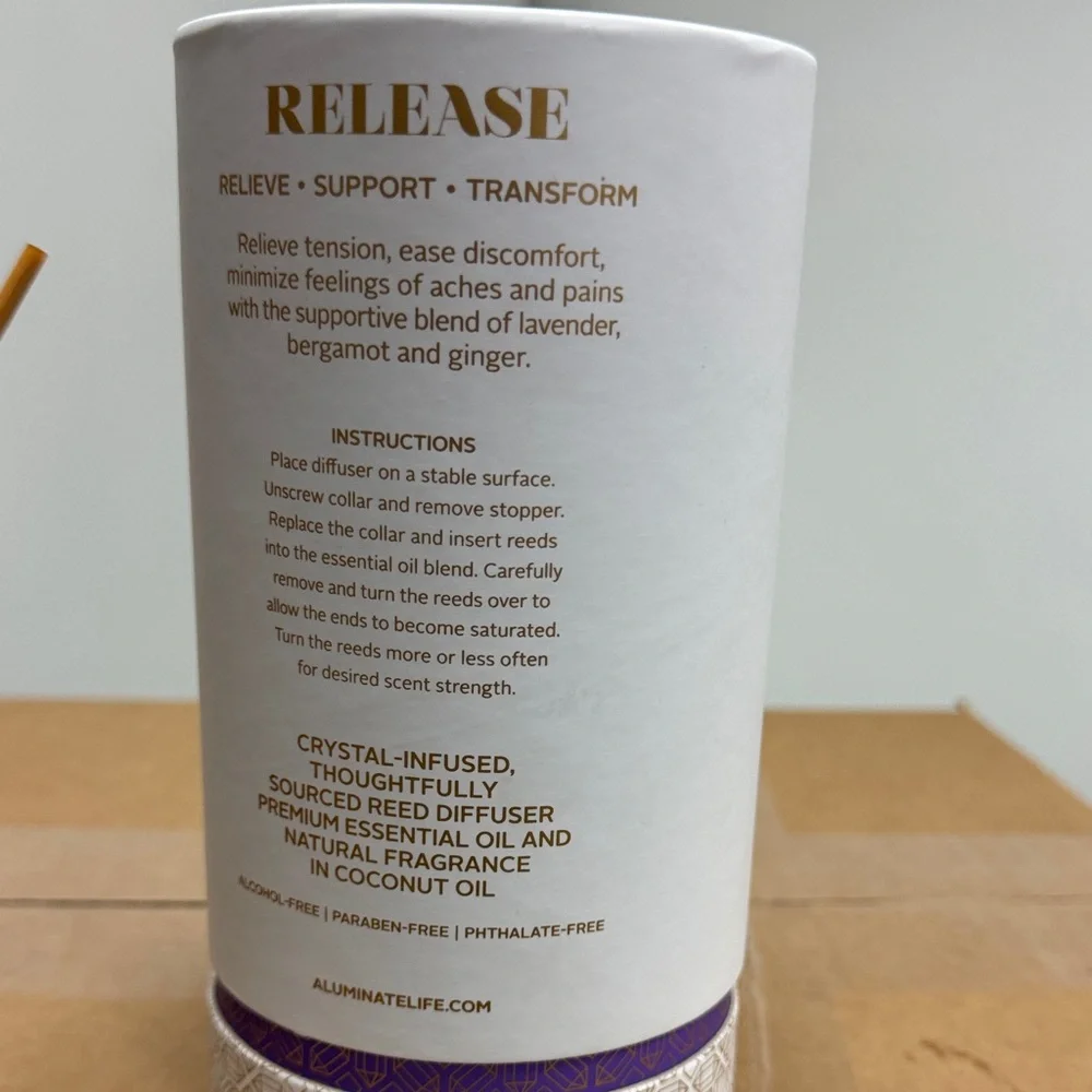 Amethyst Crystal-Infused Reed Diffuser - Picture 2 of 3